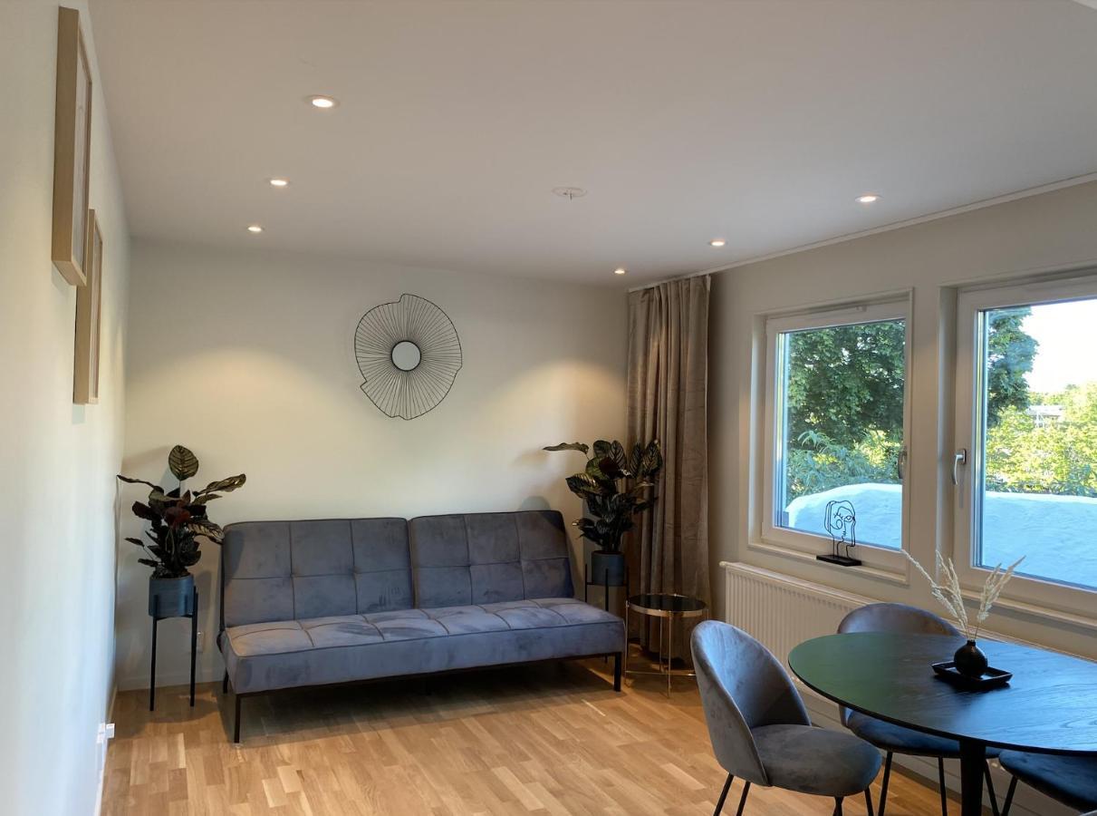Luxurious Villa With Free Parking Gothenburg Exterior photo