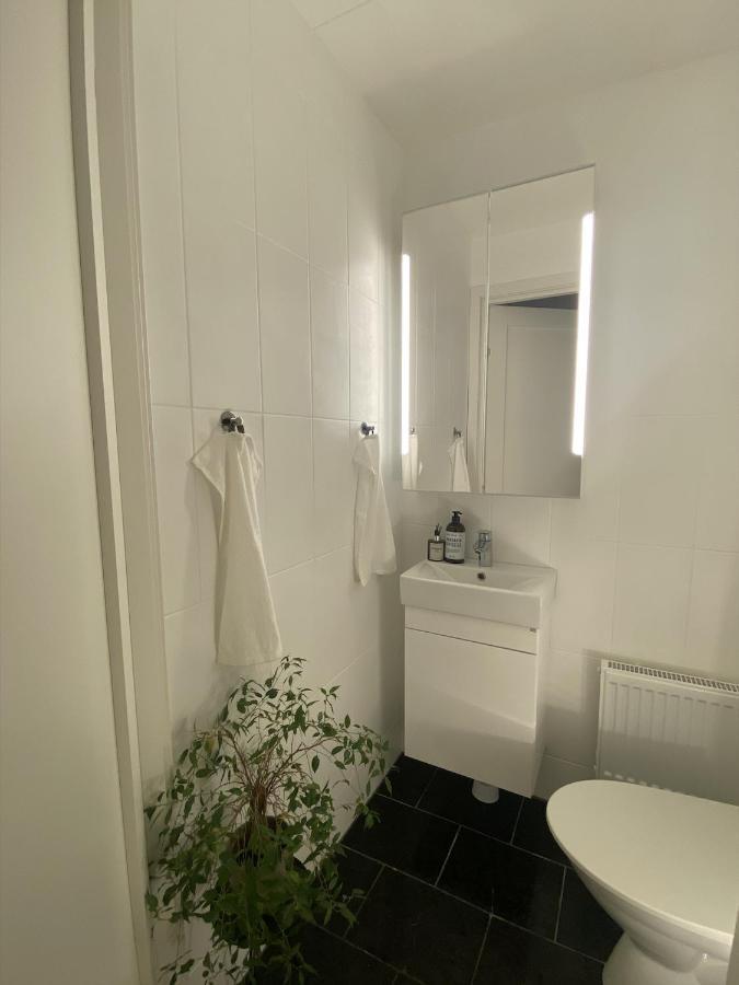 Luxurious Villa With Free Parking Gothenburg Exterior photo