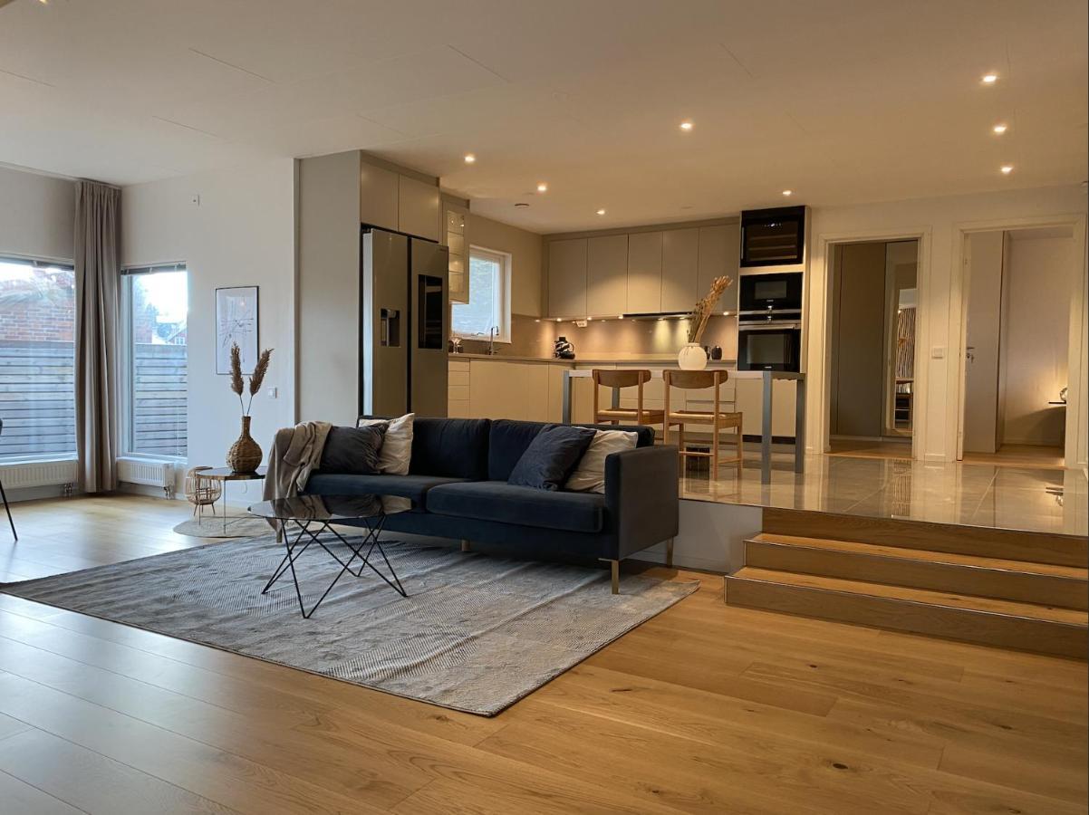 Luxurious Villa With Free Parking Gothenburg Exterior photo