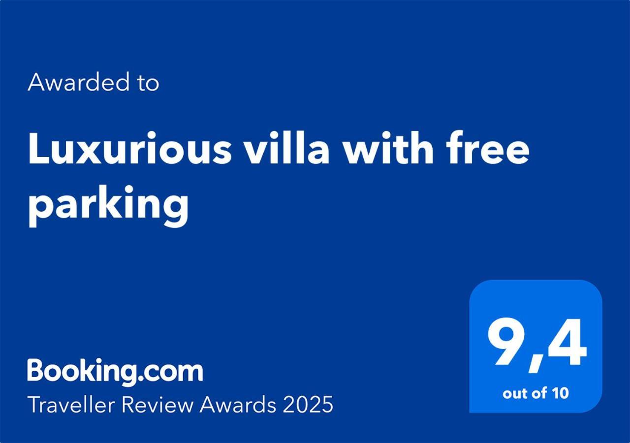 Luxurious Villa With Free Parking Gothenburg Exterior photo